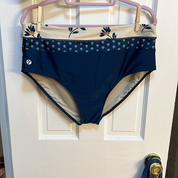 One shoulder high wasted swim set - Picture 2 of 7